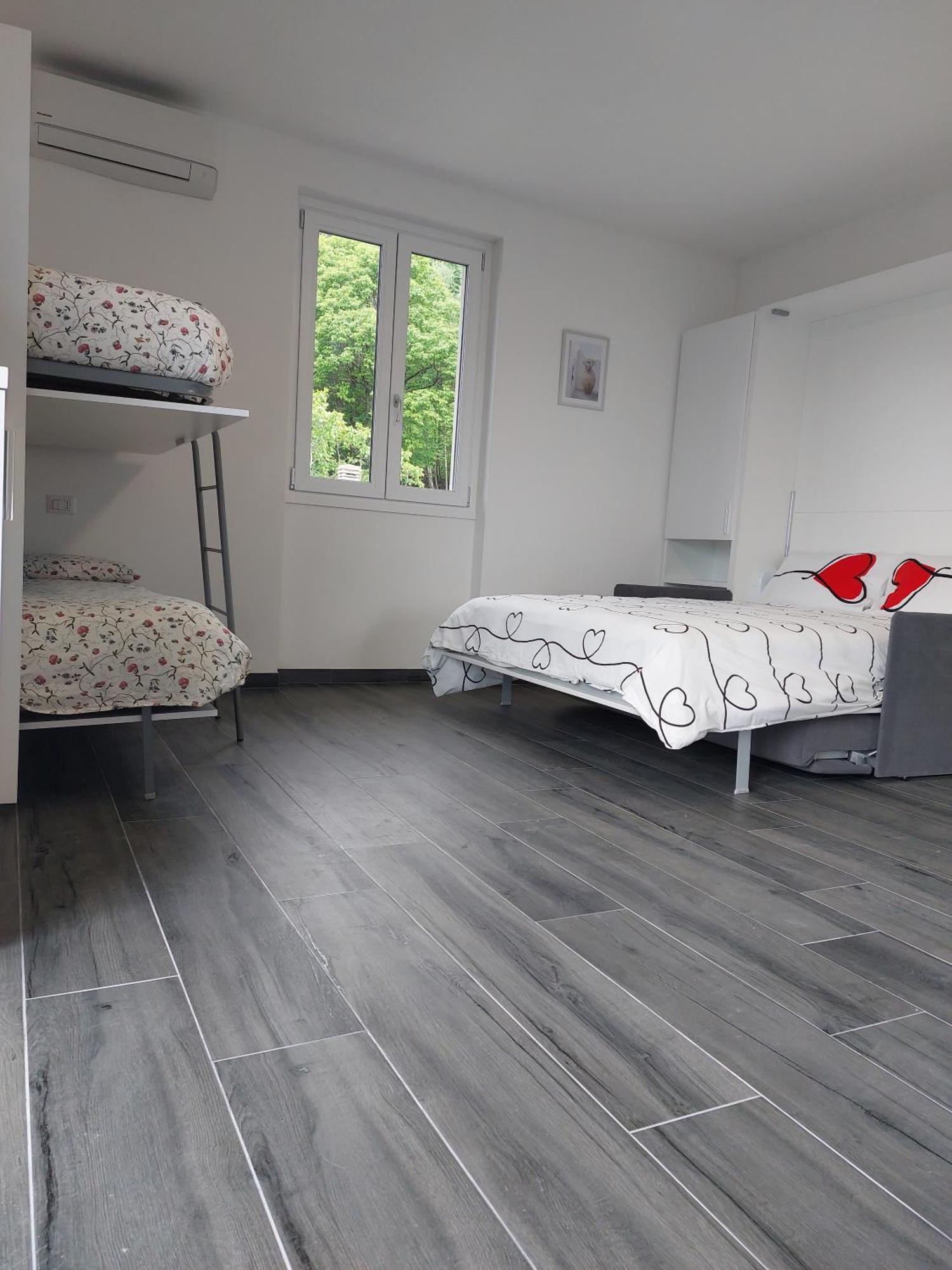 Agriturismo Piccolo Paradiso Pianello Del Lario Eksteriør billede