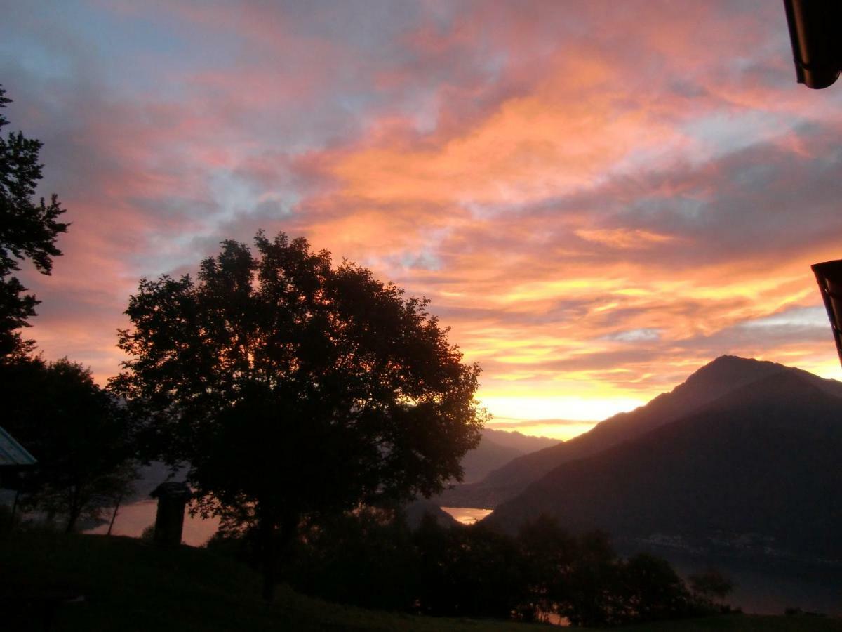 Agriturismo Piccolo Paradiso Pianello Del Lario Eksteriør billede