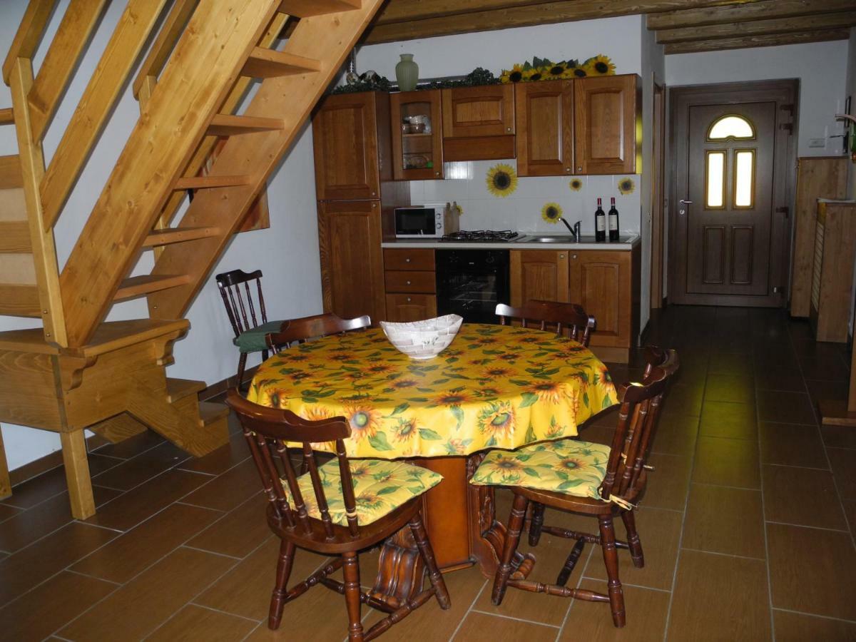 Agriturismo Piccolo Paradiso Pianello Del Lario Eksteriør billede